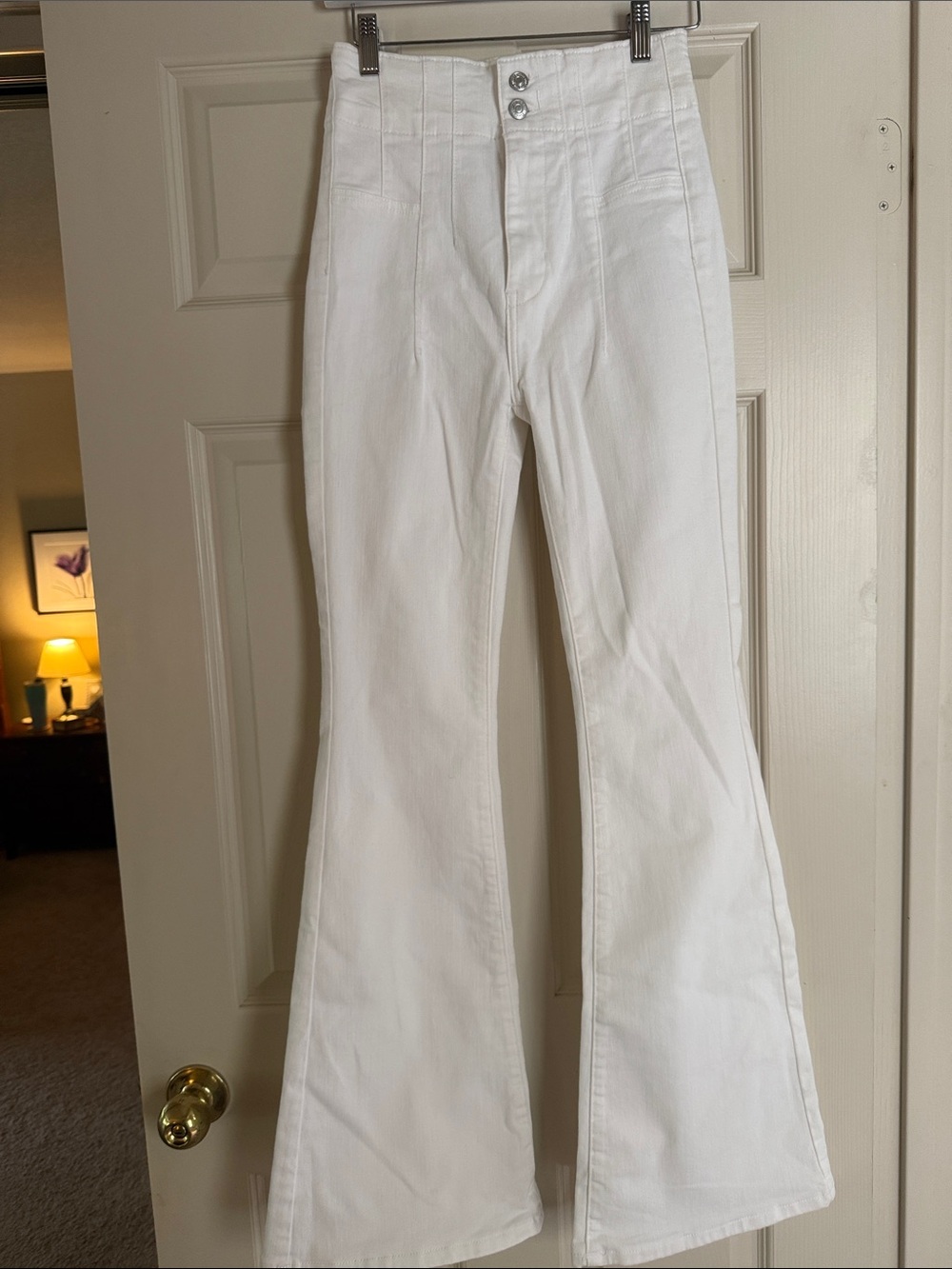 We The Free Jayde White High-Rise Flare Jeans - Picture 3 of 8